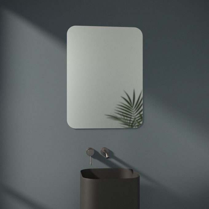 Veidrodis uzapvalintais kampais