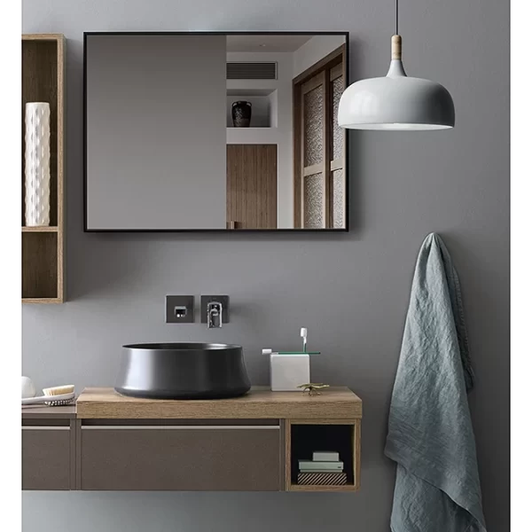 Veidrodis su juodu aliuminio remeliu 90x70