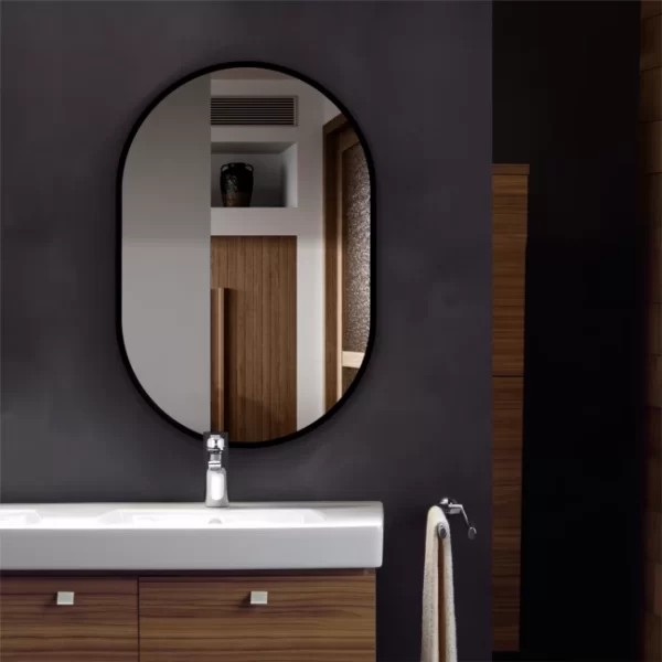 Ovalus veidrodis su juodu remu