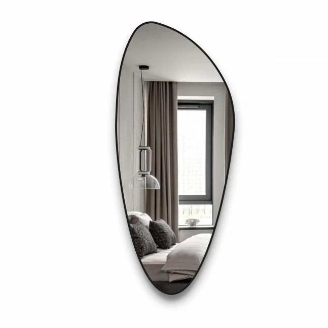 Netaisyklingos formos veidrodis su juodu remeliu 70x160 cm