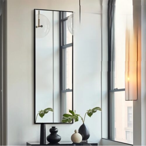 Veidrodis su juodu rėmu 110x40 cm